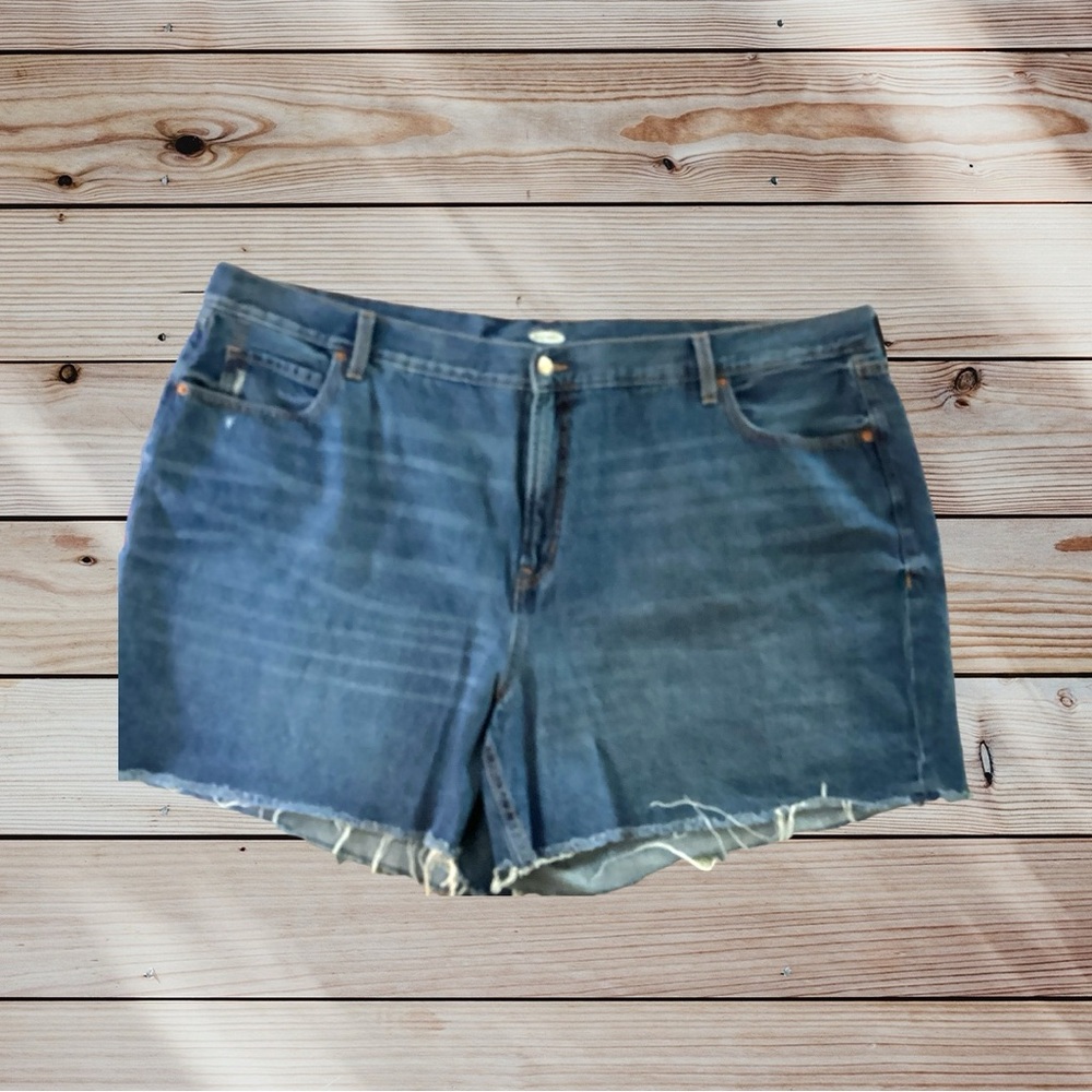 NWOT old navy cutoffs size 26